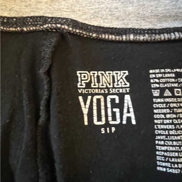 Women’s PINK capri leggings - Picture 2 of 2